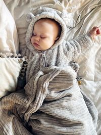 Cosy baby in blanket