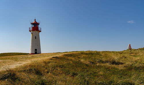 Lighthouse list-west