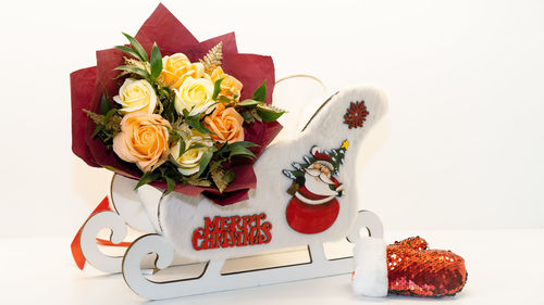 Close-up of rose bouquet on table