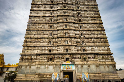 Murdeshwar temple entrance gate at early morning