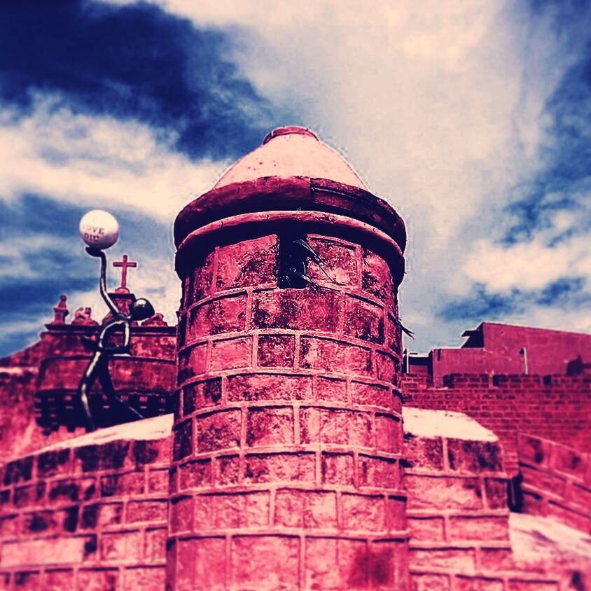 LOW ANGLE VIEW OF WATER TOWER