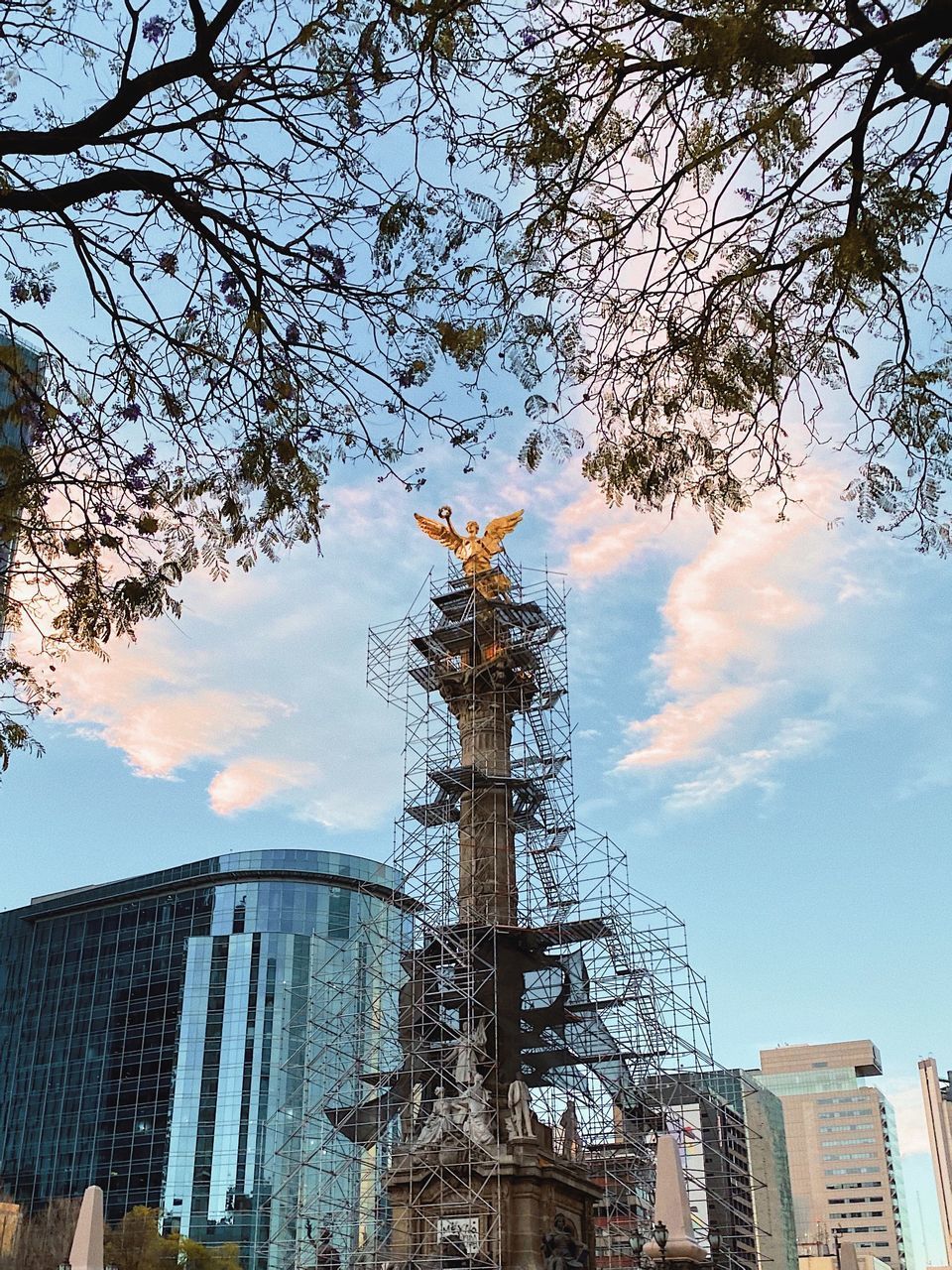 LOW ANGLE VIEW OF STATUE OF BUILDING