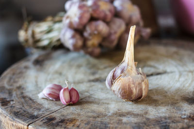 Organic garlic on a wooden floor