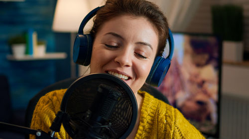 Portrait of smiling young woman