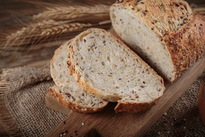 Close-up of bread on cutting board