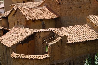 Tilt image of roof