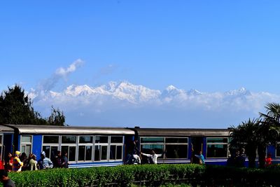 train - vehicle