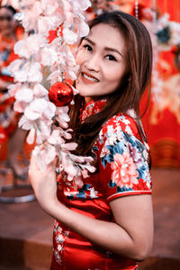 Portrait of a smiling young woman