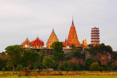 View of temple building against sky