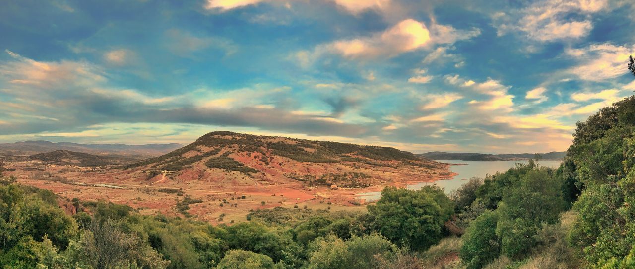 PANORAMIC SHOT OF LANDSCAPE AGAINST SKY