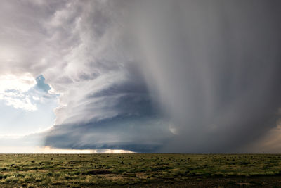 Supercell thunderstorm in colorado