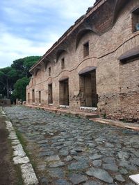 Old ruin building against sky