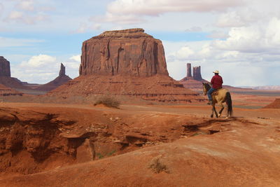 Navajo nation - monument valley park - arizona/utah - usa