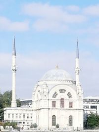 View of cathedral against sky