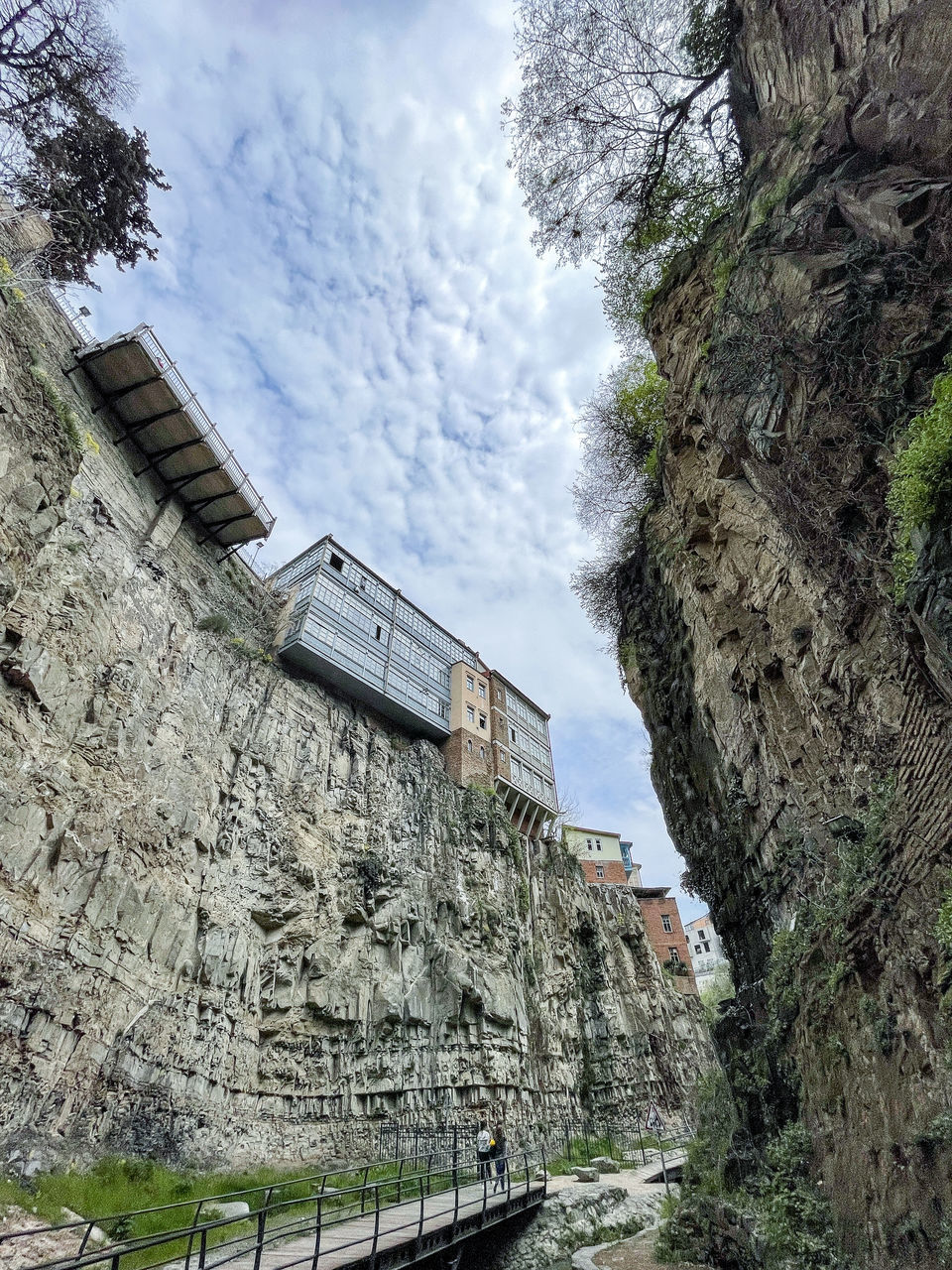 LOW ANGLE VIEW OF OLD BUILDING