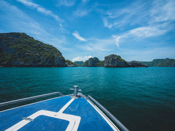 View from speedboat's bow heading to stunning rock formation islands. mu koh ang thong, thailand.