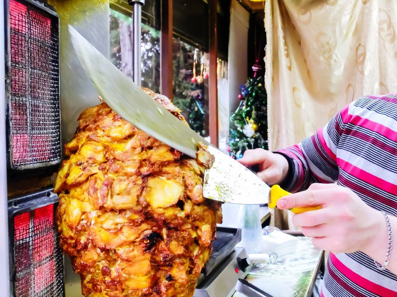 CLOSE-UP OF WOMAN HAVING FOOD