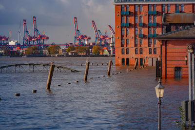 Elbe flood and storm surge at the st. pauli fish market