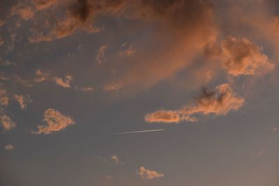 Low angle view of vapor trail in sky