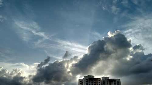 Low angle view of cloudy sky