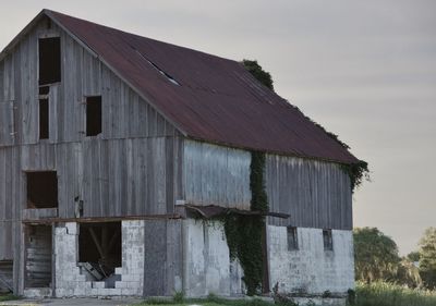 Old wooden barn in the  kansas countryside