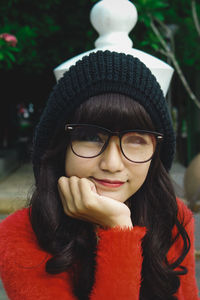 Close-up portrait of young woman