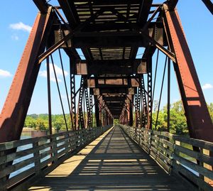 Metallic footbridge over river