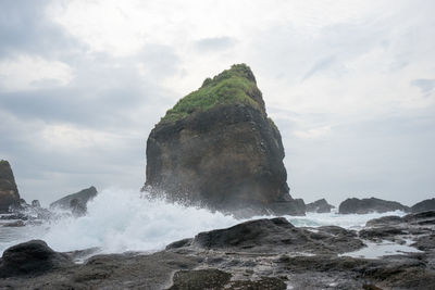 Scenic view of sea against sky