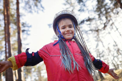 Portrait of smiling girl in winter