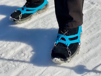 Professional way to walk on a icy slippery path. winter hiking is fun with these 