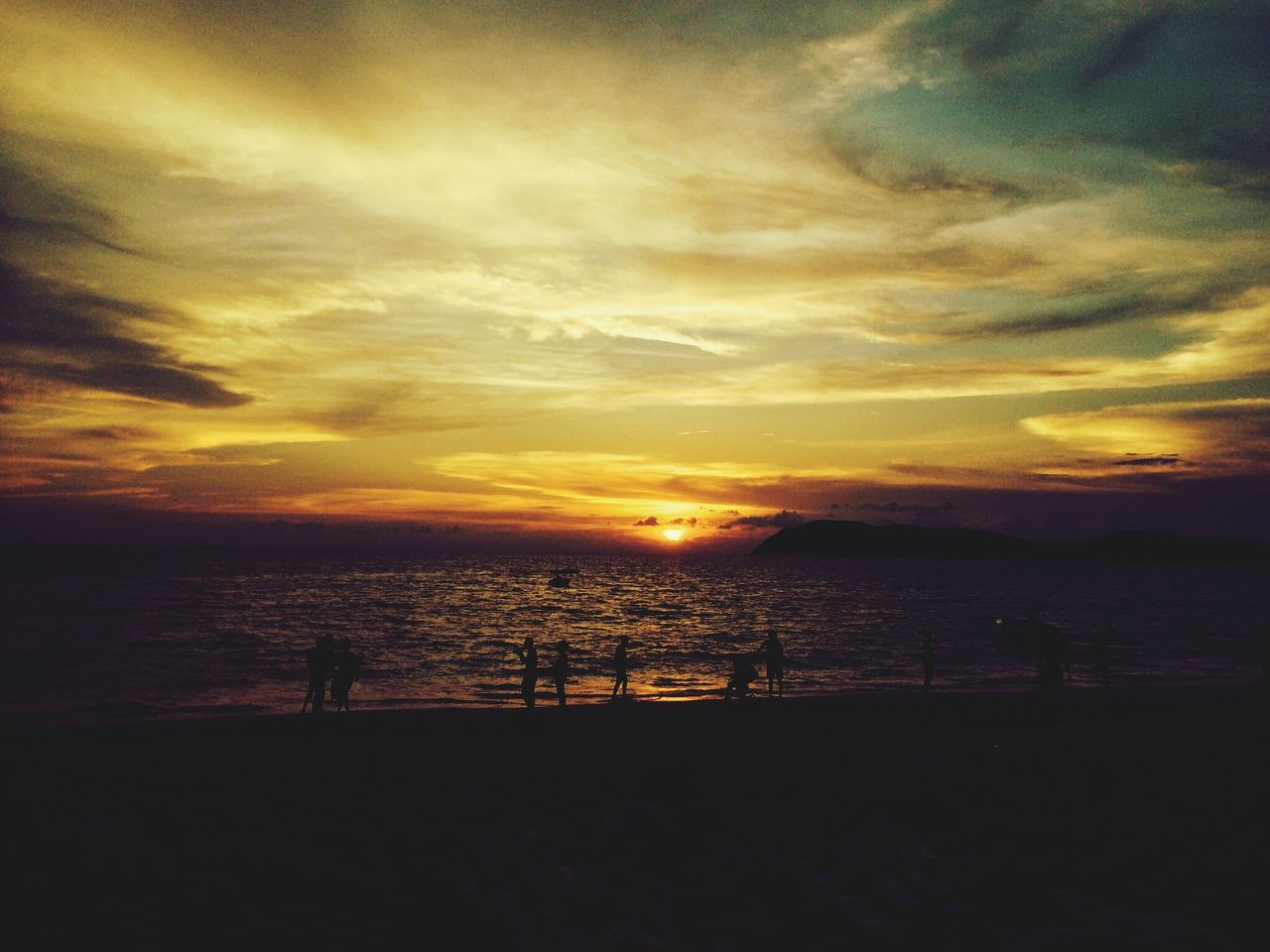 sunset, sea, water, sky, scenics, tranquil scene, horizon over water, beauty in nature, tranquility, beach, cloud - sky, orange color, shore, silhouette, idyllic, nature, sun, cloud, cloudy, dramatic sky