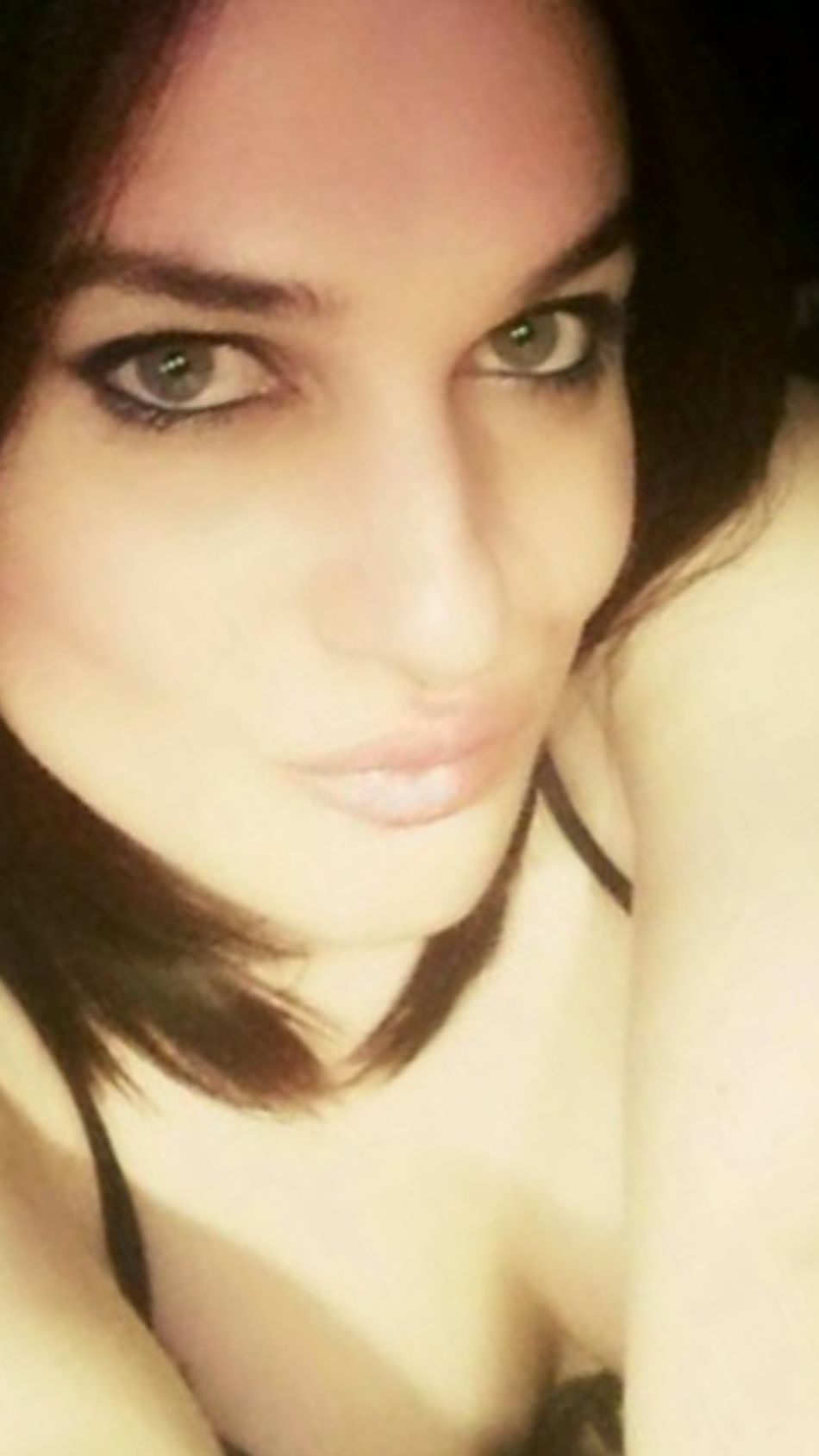 Asli Öz | EyeEm - 950 x 1689 jpeg 55kB