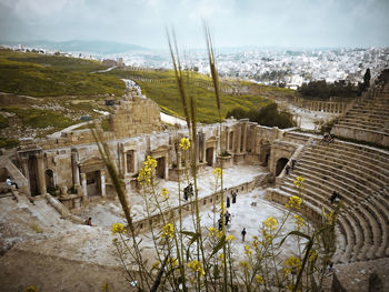 Top view of a ancient roman theater in the big archaeological site of jerash. 