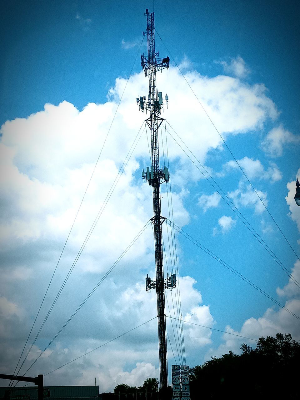 Blue Sky and the tower lines are so clear. #summer #sky #clouds  #beautifulnature #photography #life #naturelove #skylovers #beautiful #landscape #nature #photography #EyeEmNewHere #EyeEm Nature Lover #MobilePhotography #JustMe #likeforlike #likemyphoto #qlikemyphotos #like4like #likemypic #likeback #ilikeback #10likes #50likes #100likes #20likes #likere #FollowMe