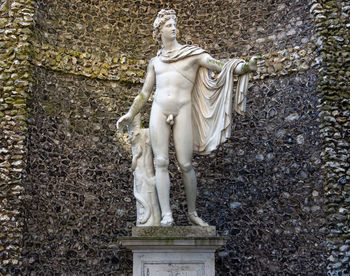 Statue of angel sculpture