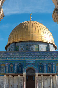 Dome of the rock islamic shrine on temple mount, jerusalem, israel.