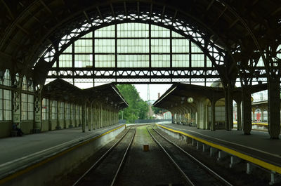 Railroad station platform