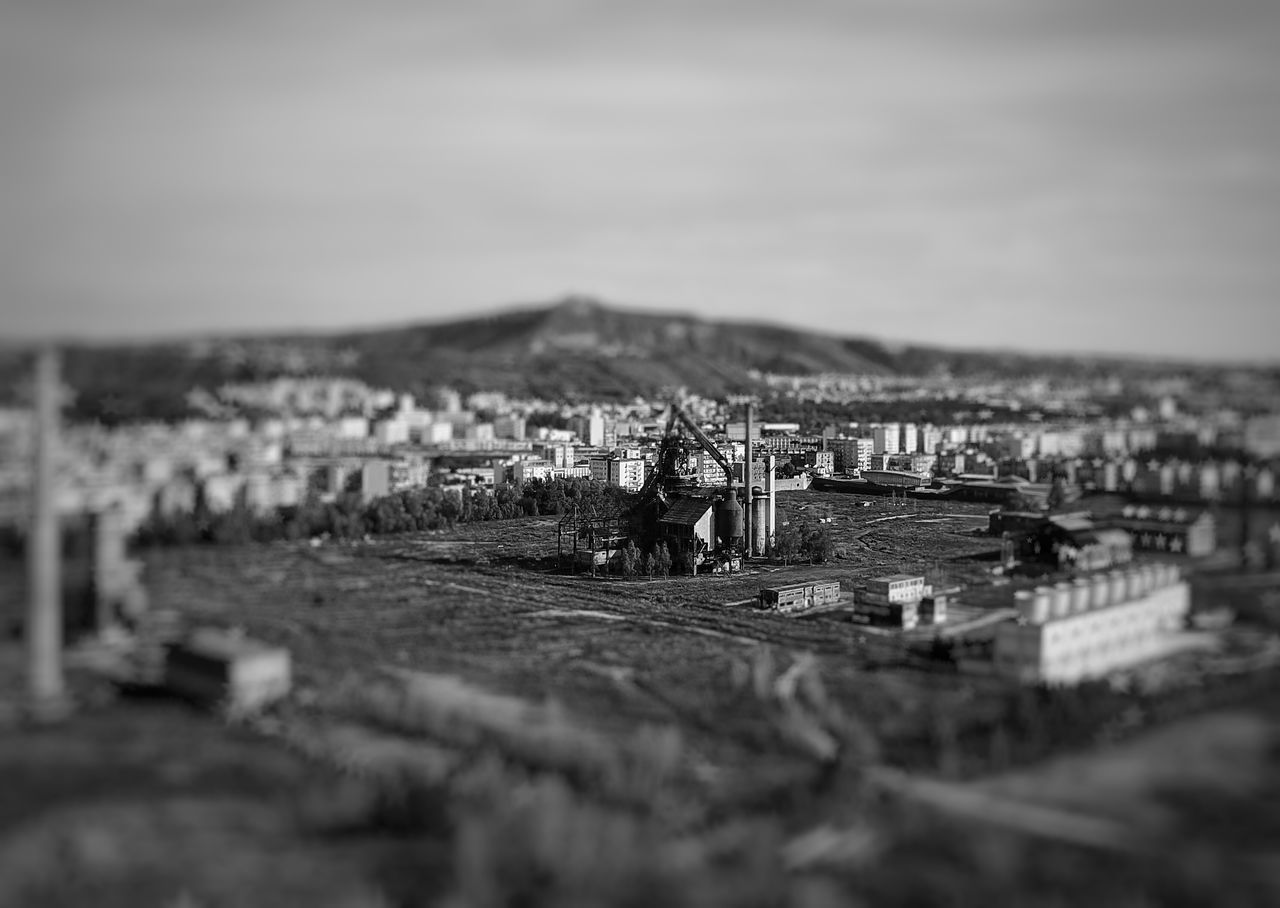 TILT-SHIFT IMAGE OF BUILT STRUCTURES