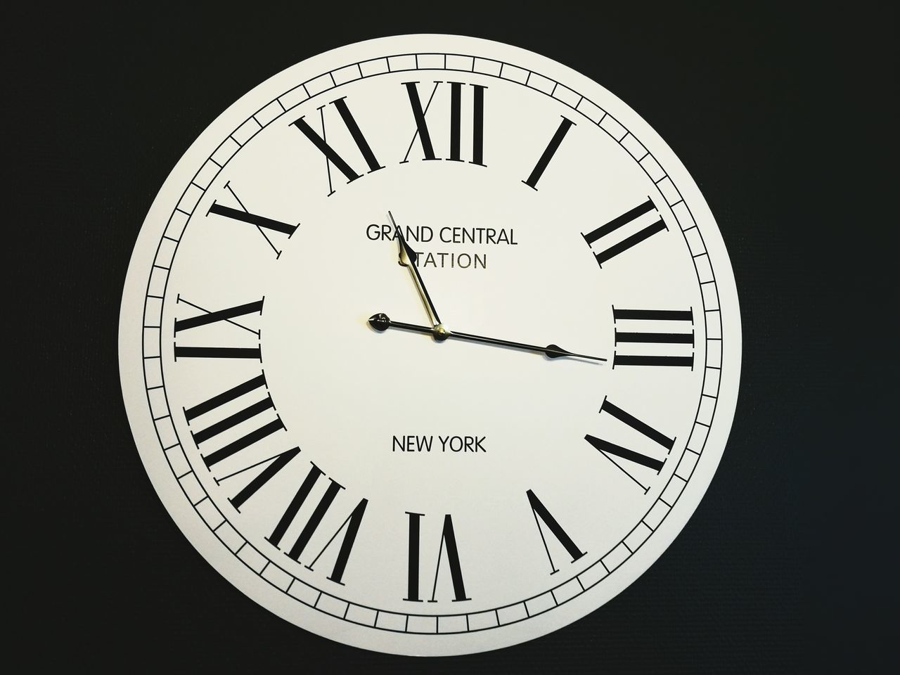 clock, time, number, minute hand, clock face, no people, instrument of time, close-up, outdoors, day