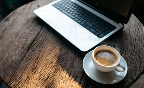 Coffee cup on table