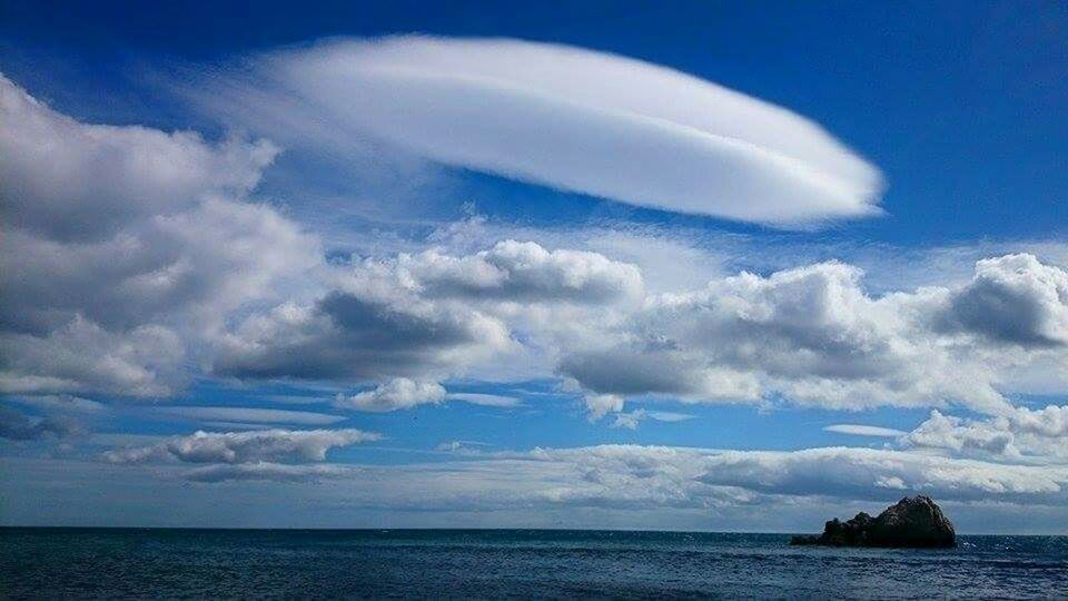 sea, water, sky, scenics, tranquil scene, beauty in nature, tranquility, waterfront, horizon over water, blue, nature, cloud - sky, cloud, idyllic, seascape, cloudy, day, outdoors, no people, ocean