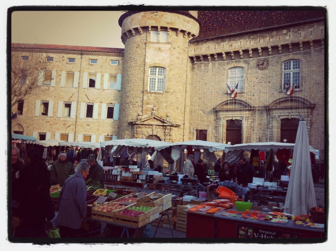 transfer print, architecture, building exterior, built structure, auto post production filter, men, person, large group of people, market, city, window, building, city life, lifestyles, market stall, facade, retail, day, residential building