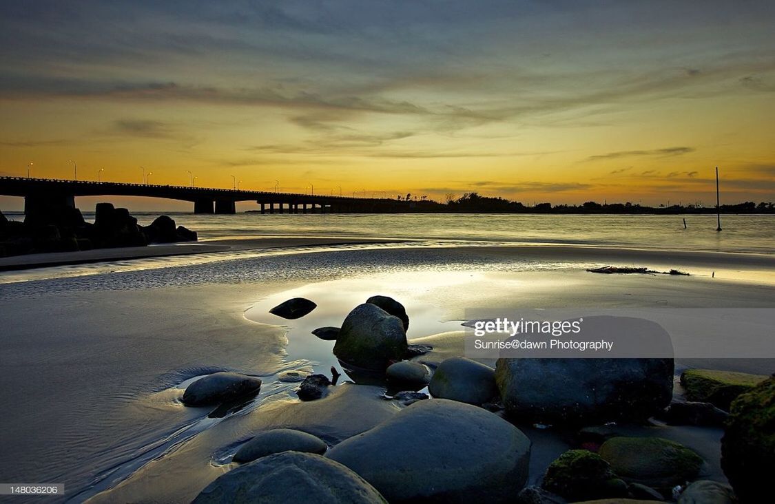 sky, water, sunset, cloud - sky, nature, beauty in nature, scenics - nature, animal themes, animal, no people, beach, sea, tranquil scene, vertebrate, bird, tranquility, outdoors, land