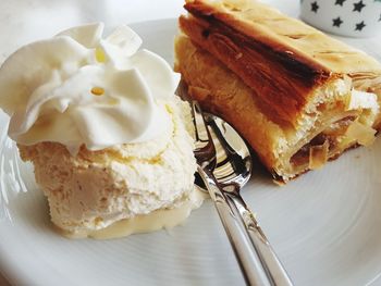 Close-up of cake in plate on table