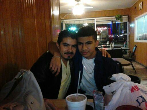 Here we pops :) had a good time at "El Camaron"