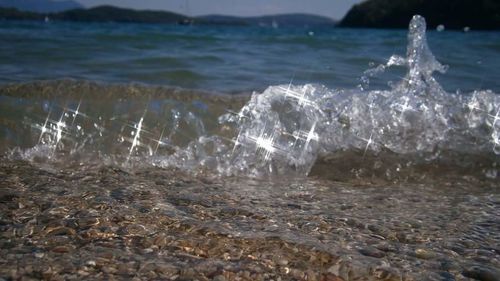 Waves splashing in sea