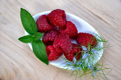 Close-up of strawberries in plate