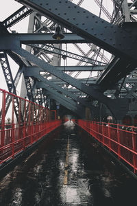 Bridge over footbridge in city