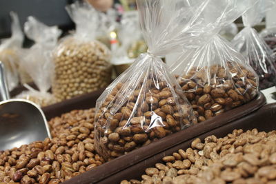 Close-up of a pile of roasted peanuts ready to eat.