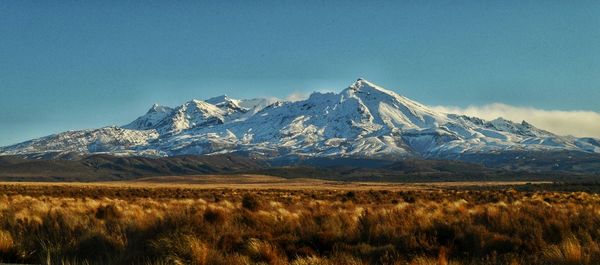 Scenic view of mt ruapehu against sky